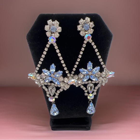 🔶NICKY BUTLER FASHION Blue Crystal Flower Basket Chandelier Drop Earrings NEW - Picture 8 of 16